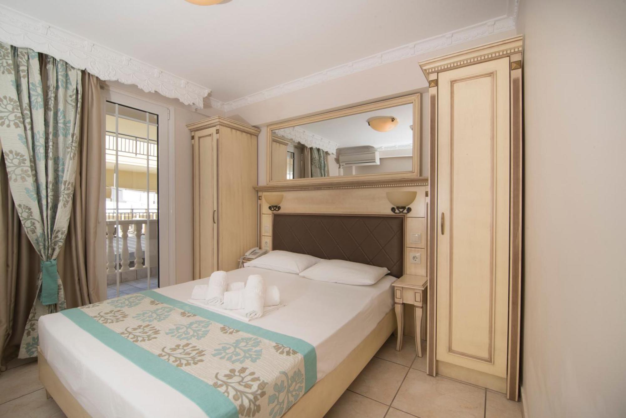 Parthenon Art Hotel โอลิมเปียกี อักติ ภายนอก รูปภาพ